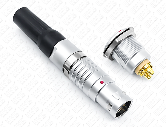 同軸航空插頭是否有防反接保護功能？